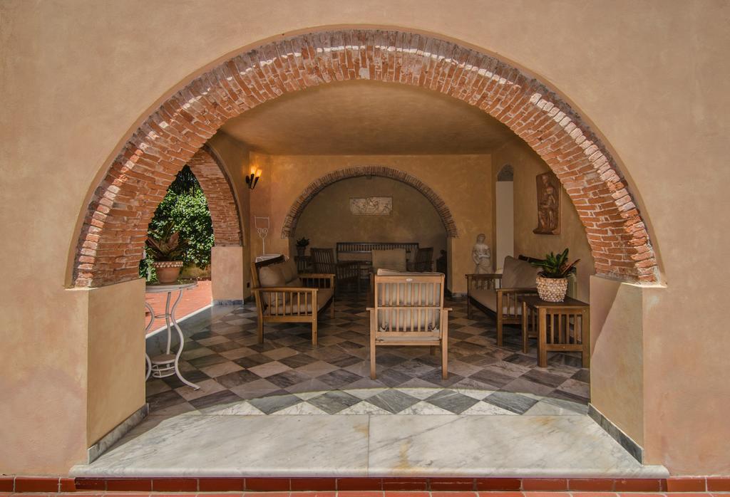 Hotel Cavalieri Del Mare 3*