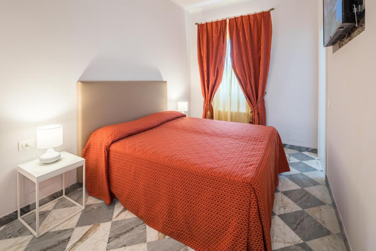 Hotel Cavalieri Del Mare 3*